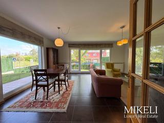 Rent Towny house in Cuco 195. Chalet pareado en alquiler en mortera