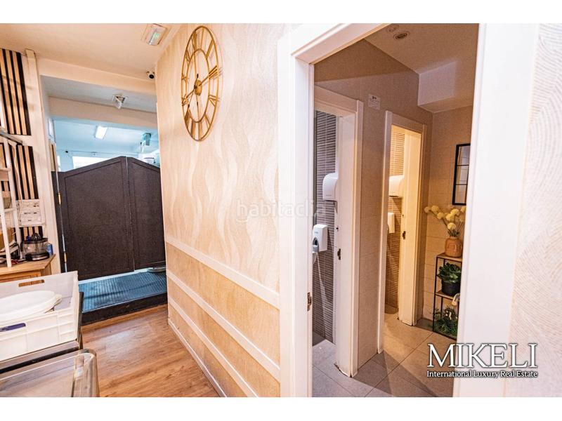 Foto 1b7469f7-81b7-4e98-a4f5-2f048e8e3a34. Pas-de-porte local commercial dans Centro - Ayuntamiento Santander