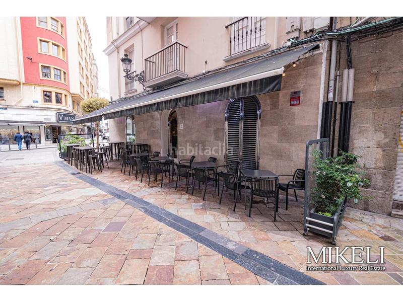 Foto bb334788-15f9-4c92-98a6-000bb59438f4. Pas-de-porte local commercial dans Centro - Ayuntamiento Santander