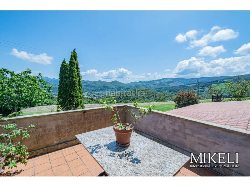 Foto 3b20ce50-8336-459a-bcd6-c556bd478d7e. Chalet  unifamiliar en venta en Liendo