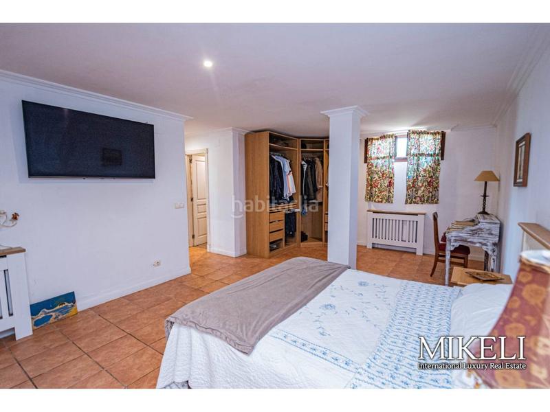 Foto 613a8b94-b009-4ad8-b8d4-86842b60af90. Chalet  unifamiliar en venta en Liendo