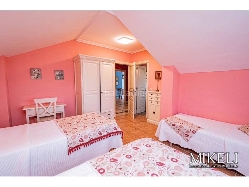Foto 70e108e8-e511-43d7-bd06-be3f0a859e71. Chalet  unifamiliar en venta en Liendo