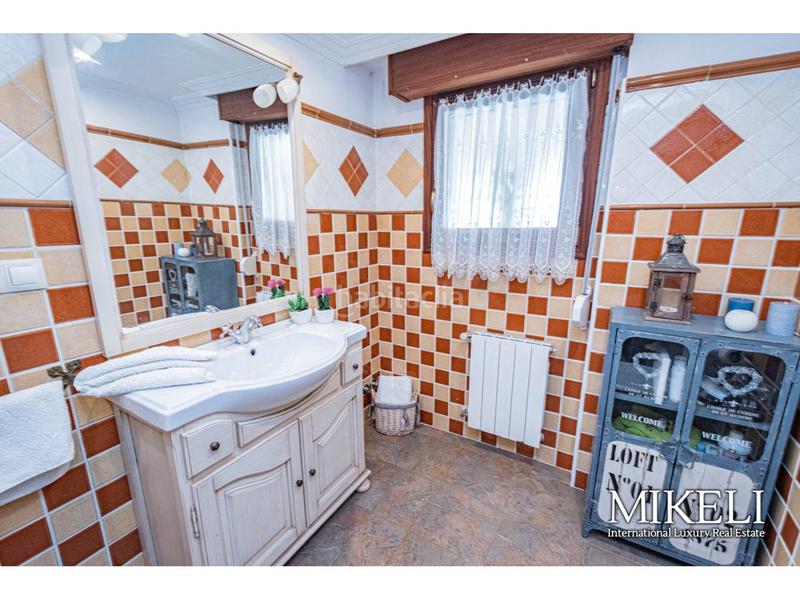 Foto 81708495-47eb-4761-9846-8e329d1c0a84. Chalet  unifamiliar en venta en Liendo