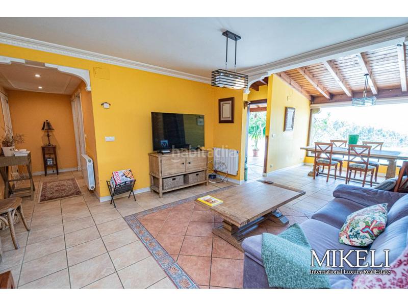 Foto 89a57595-fe64-49ac-88f4-afaf4a074636. Chalet  unifamiliar en venta en Liendo