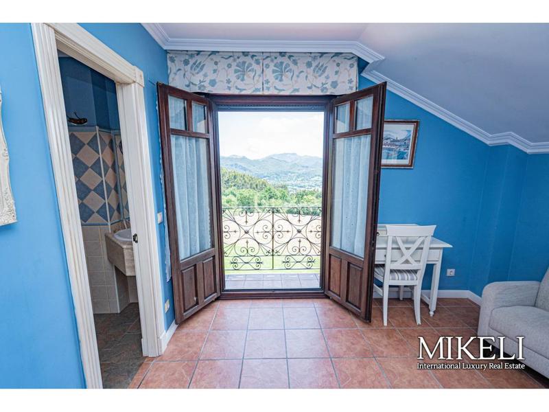 Foto 9d1ac94b-c400-456a-b245-327c692d70e8. Chalet  unifamiliar en venta en Liendo