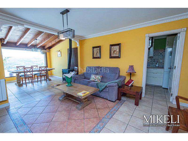 Foto ae68ef27-4ee5-4309-af5b-f3841a5ecf29. Chalet  unifamiliar en venta en Liendo