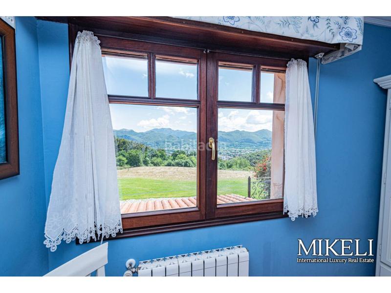 Foto b9156302-fd44-4a72-bde6-afffc3c24254. Chalet  unifamiliar en venta en Liendo