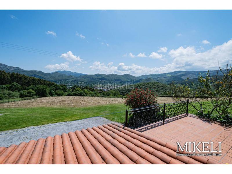 Foto ec5d11be-cc7e-4aee-8795-30d186306cd6. Chalet  unifamiliar en venta en Liendo