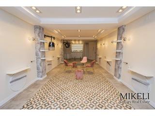 Rent Business premise in Calvo sotelo 13. Estiloso local frente a la catedral