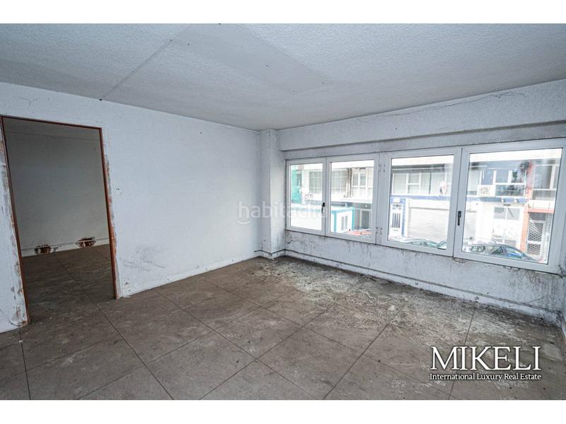 Foto 12b7dd43-9a18-4973-a4f0-5137dd7ac971. Alquiler local comercial amplio local comercial con muchas posibilidades en alquiler en castilla hermida en Santander