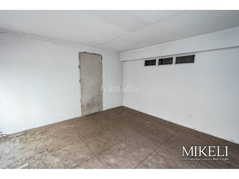 Foto 2daca3e7-9c46-477e-89ef-05d04deab2d2. Alquiler local comercial amplio local comercial con muchas posibilidades en alquiler en castilla hermida en Santander