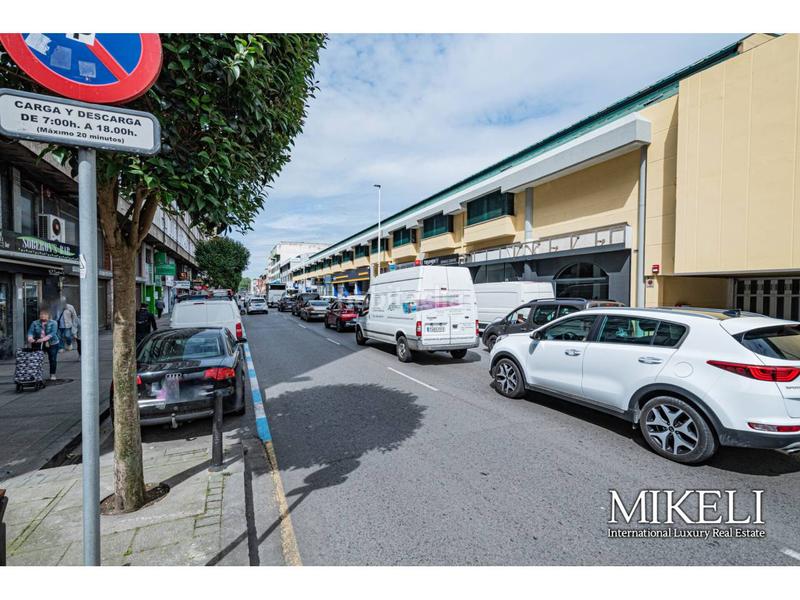 Foto 69059f04-ea57-475e-a190-ea2b6d91e97e. Alquiler local comercial amplio local comercial con muchas posibilidades en alquiler en castilla hermida en Santander