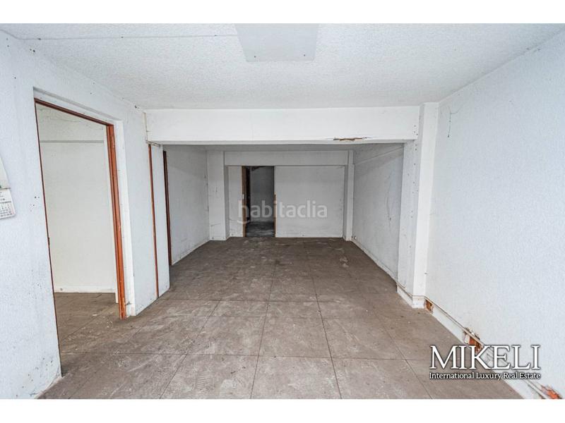 Foto fe142650-c64c-4893-94a9-7f03f7210b40. Alquiler local comercial amplio local comercial con muchas posibilidades en alquiler en castilla hermida en Santander