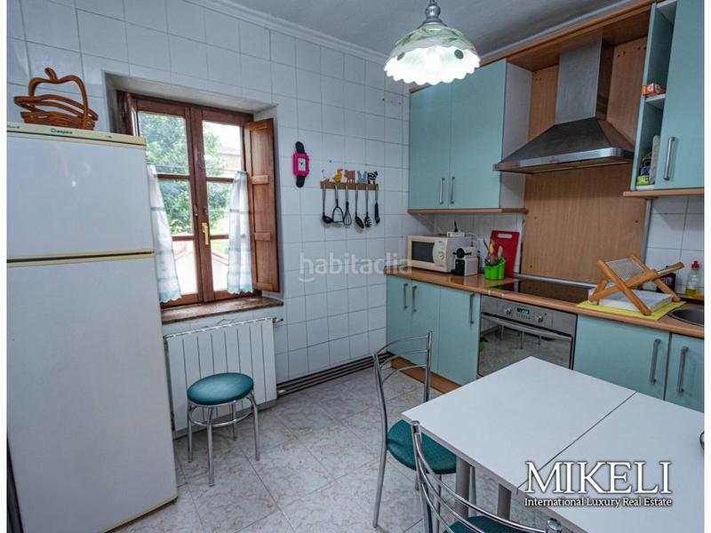 Foto 7fd40133-c770-4c40-b1bc-00b75324c764. Casa amb calefacció a Astillero (El)
