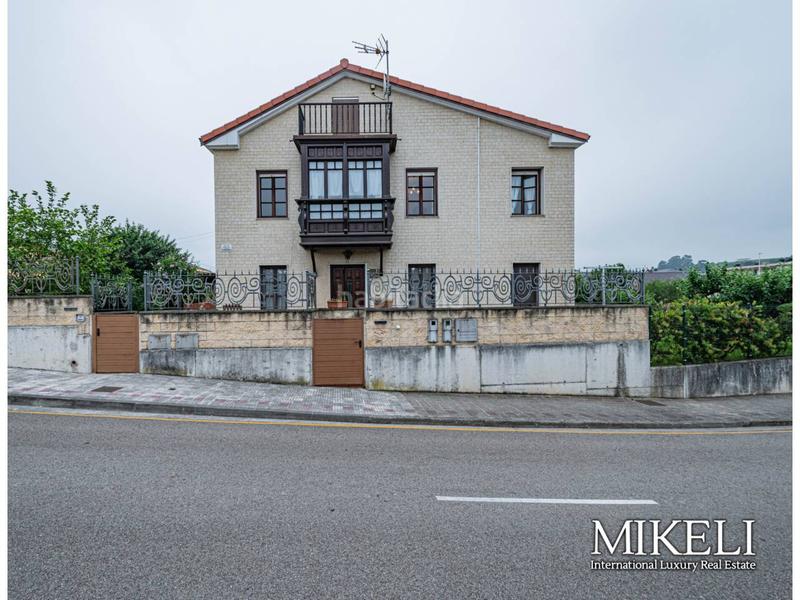 Foto 9769a518-0229-4162-a2cb-d72791431d66. Casa amb calefacció a Astillero (El)