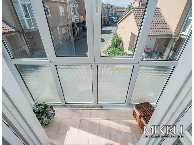 Foto 2bb0819e-6a6e-404c-864f-c8c20f49ae5c. Casa bifamiliare con riscaldamento parcheggio in Galizano Ribamontán al Mar