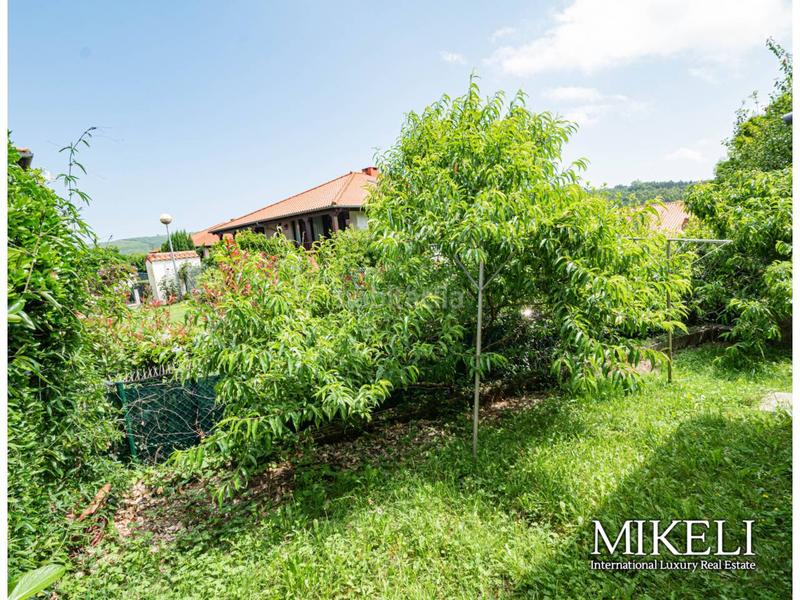 Foto 78e9ded9-3d2d-47ca-b409-cac8a1c60a90. Casa bifamiliare con riscaldamento parcheggio in Galizano Ribamontán al Mar