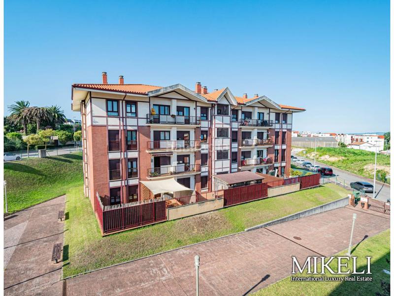 Foto 86506a1f-d983-4e14-b306-9319ce0defd3. Piso para entrar a vivir con actualización reciente, vende mikeli en Santander
