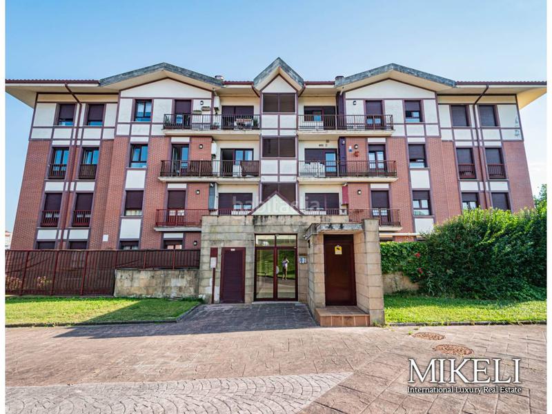 Foto 93574888-b3c2-4a12-8267-444cace418d6. Piso para entrar a vivir con actualización reciente, vende mikeli en Santander