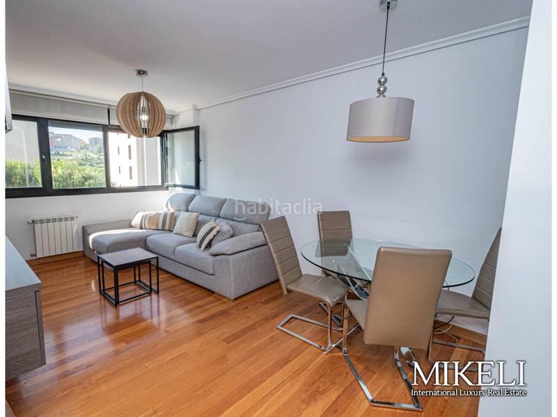 Foto 14517024-4afe-4a34-9e83-00fa5ed57d62. Piso inmueble con mucha luminosidad. en Monte Santander