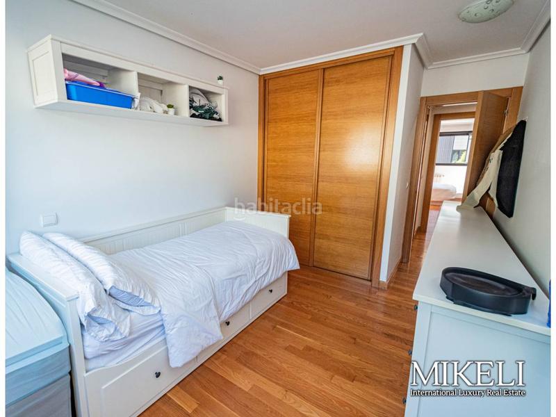 Foto 5f8ff061-788f-4b3b-9368-7bff48532038. Piso inmueble con mucha luminosidad. en Monte Santander
