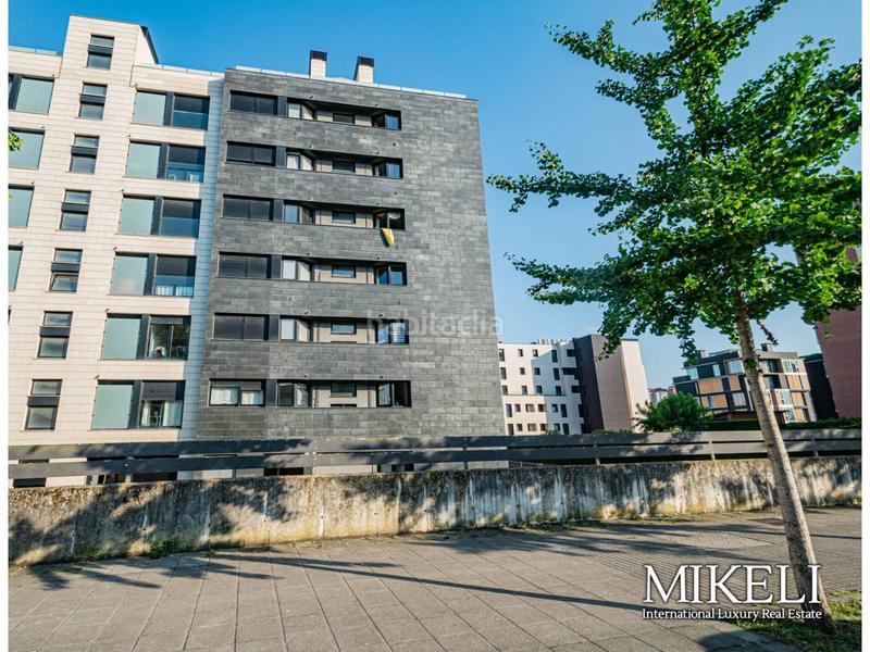 Foto cf1cf616-b84f-4fb4-a9d9-453922a01272. Piso inmueble con mucha luminosidad. en Monte Santander