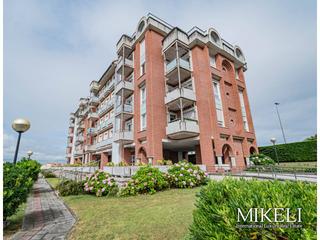 Location Appartement  Pedro rodríguez parets 5. Piso amuelado en alquiler en valdenoja en perfecto estado