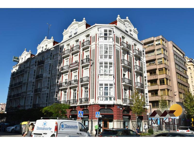 Foto edb41f6f-49e8-46e7-a371-0bdcf0f4c53d. Affitto appartamento con riscaldamento parcheggio in Santander