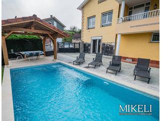 Casa  Las presillas. Las presillas,puente viesgo , casa con piscina , vende mikeli