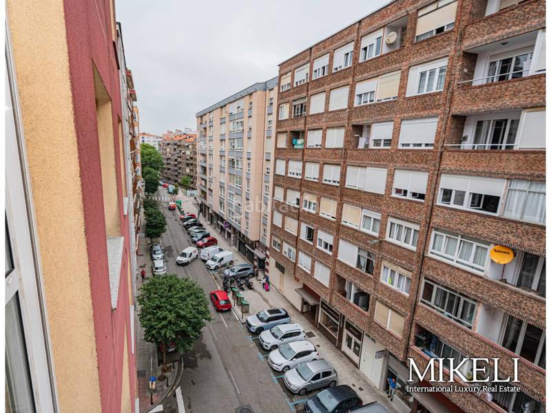 Foto 1b7aa90a-536d-4e51-b3b9-063b0326c2f6. Alquiler piso práctico piso amueblado en alquiler en el centro en Santander
