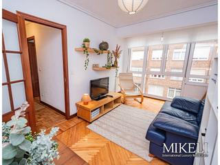 Flat in Isaac Peral