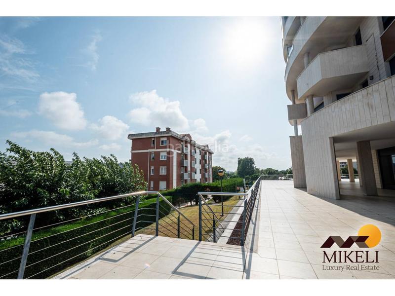 Foto 02db63eb-c812-41b1-b7f2-497ff936d438. Piso exclusiva vivienda con terrazas en Valdenoja Santander
