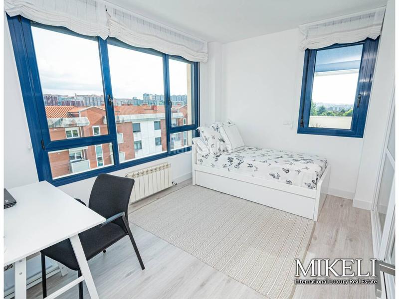 Foto 67813ec3-688f-42b1-86cb-83b787fcf87b. Piso exclusiva vivienda con terrazas en Valdenoja Santander