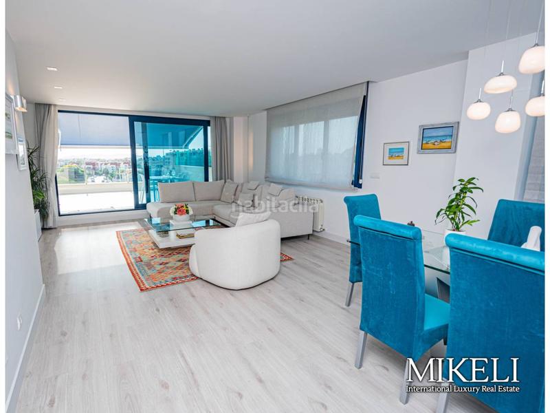Foto 7a22a401-f6cf-472f-a5f4-76bd1f4ed0e0. Piso exclusiva vivienda con terrazas en Valdenoja Santander