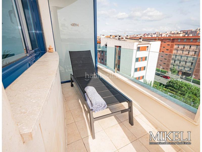Foto c44f0fe0-3564-4530-8bc4-c589c7eccef6. Piso exclusiva vivienda con terrazas en Valdenoja Santander
