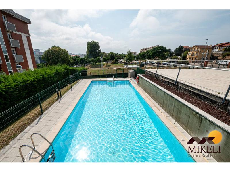 Foto d0b7e154-c45a-487d-9f22-34e5ebb47364. Piso exclusiva vivienda con terrazas en Valdenoja Santander