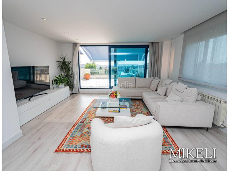 Foto daea19fd-1a35-47db-b24c-c31202283866. Piso exclusiva vivienda con terrazas en Valdenoja Santander