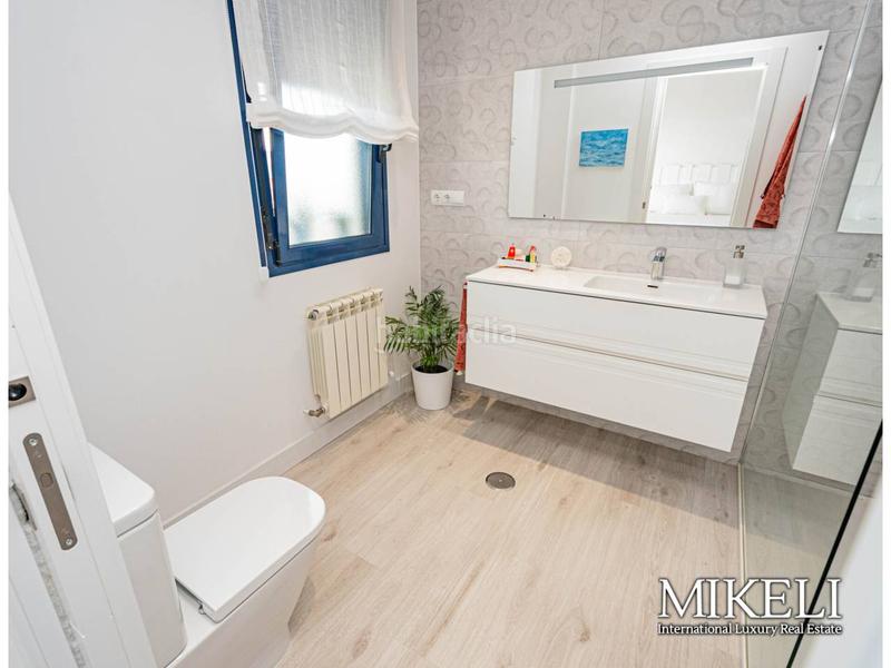 Foto e38d3399-11c1-43a7-b937-6b9d93c5de8e. Piso exclusiva vivienda con terrazas en Valdenoja Santander