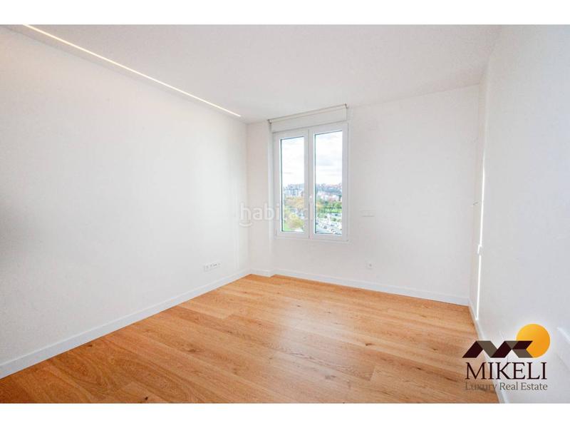 Foto 0be44b0d-e59a-4f71-8101-f7affca2c21c. Rent flat with heating parking in El Sardinero Santander