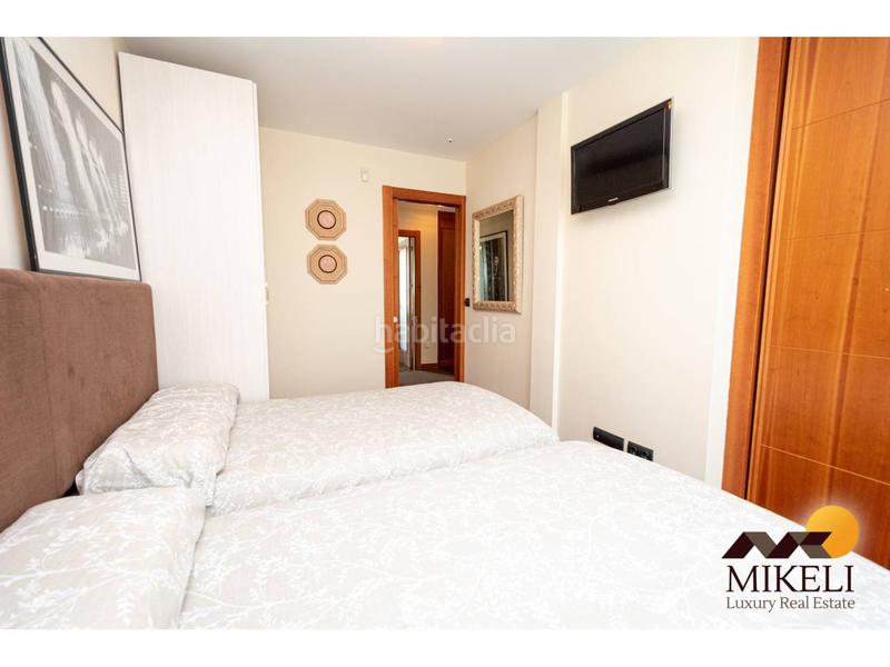 Foto 1649e572-c992-465b-92de-7055cc06a5e9. Casa aparellada amb calefacció aparcament a Alisal - San Román Santander