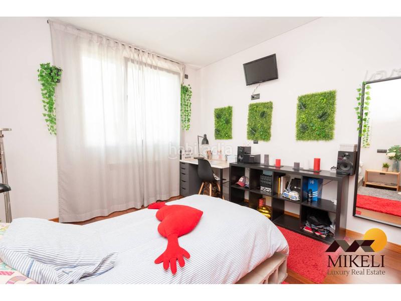 Foto 63f296ed-09d9-45ee-bdd1-72acd9d75639. Casa aparellada amb calefacció aparcament a Alisal - San Román Santander