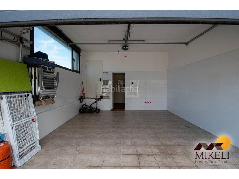 Foto a3231d0e-4b85-4603-a496-cc9bb513f7dc. Casa aparellada amb calefacció aparcament a Alisal - San Román Santander