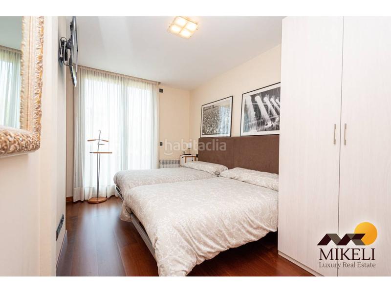 Foto dcbd7a86-cffb-4f5b-99d2-79beb1af3bb8. Casa aparellada amb calefacció aparcament a Alisal - San Román Santander