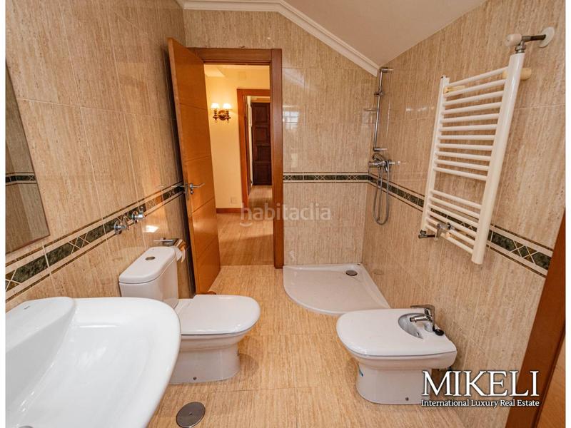 Foto 0c10fe50-30dd-4a9e-95df-605382c6c486. Casa  independiente con vistas al mar y a la campiña en buelna, asturias en Llanes