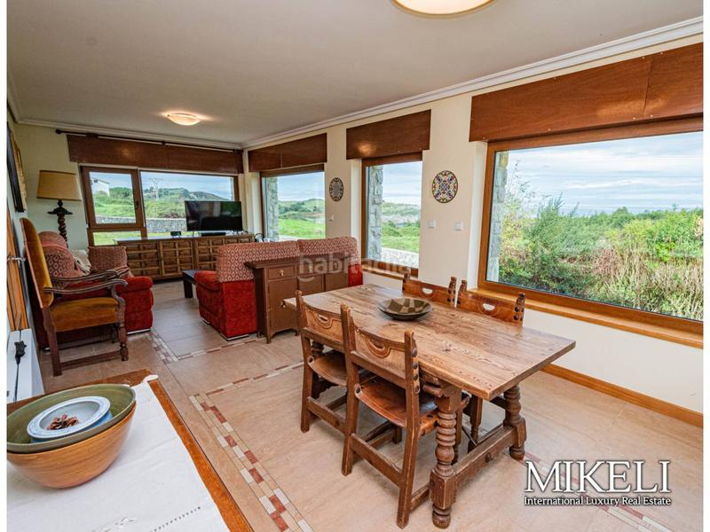 Foto 159549eb-5438-4ba9-9ded-3c4e49e364f9. Casa  independiente con vistas al mar y a la campiña en buelna, asturias en Llanes