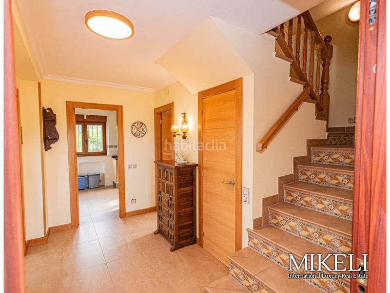 Foto 498f814e-dcae-40a5-b5aa-0a09ac4cf297. Casa  independiente con vistas al mar y a la campiña en buelna, asturias en Llanes