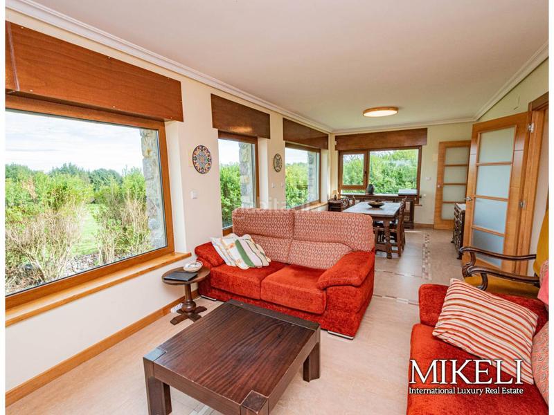 Foto 7800205d-1d58-45ae-9a7d-46cf63d924b6. Casa  independiente con vistas al mar y a la campiña en buelna, asturias en Llanes