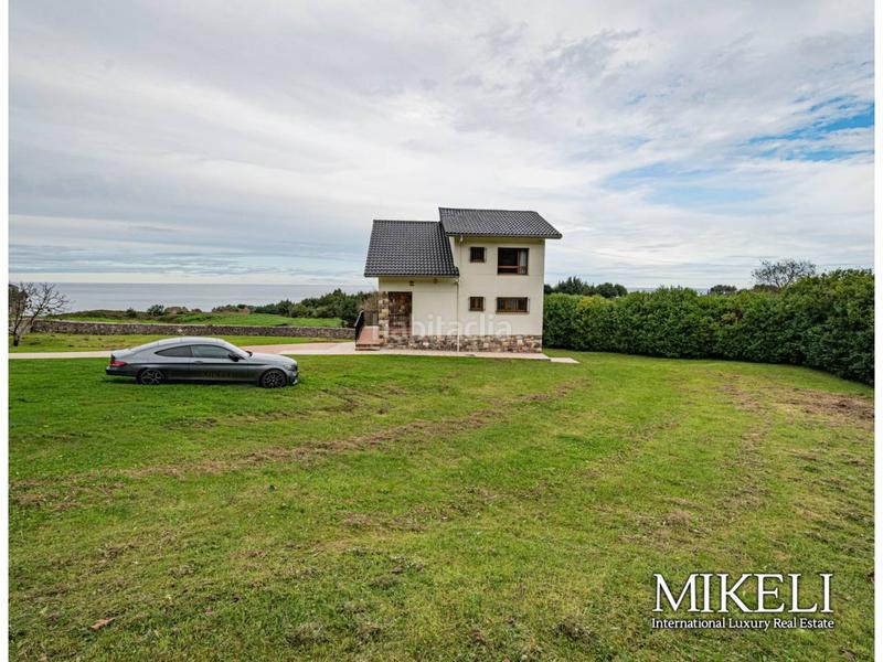 Foto abe941f5-53e2-4b64-9b04-ca6db1b7656f. Casa  independiente con vistas al mar y a la campiña en buelna, asturias en Llanes