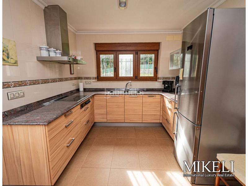 Foto b17aef7b-4ad0-4f32-b1d1-26fe0068661b. Casa  independiente con vistas al mar y a la campiña en buelna, asturias en Llanes