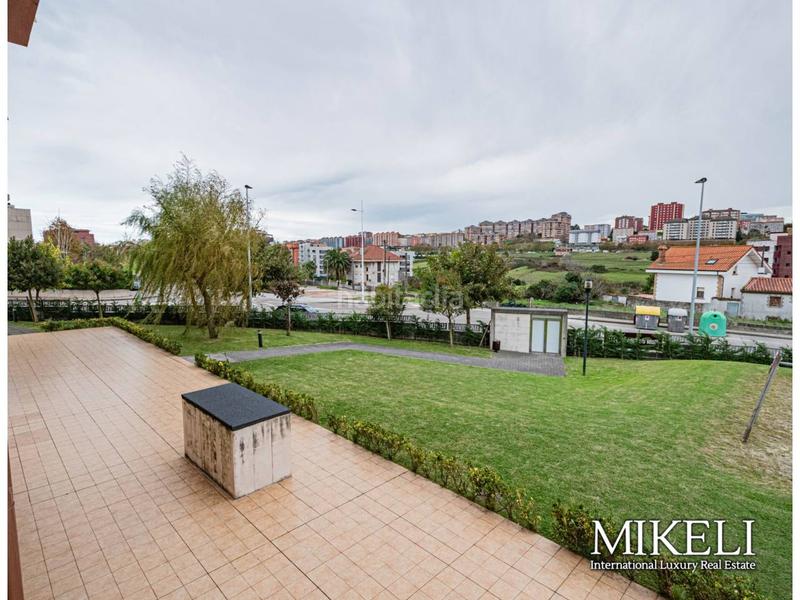 Foto 08e055d1-6bd0-4a77-8f26-71af3b11f20a. Alquiler piso impecable piso en alquiler en valdenojala pereda en Santander